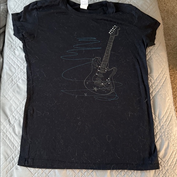 Lilu Black T-Shirt - Picture 1 of 2